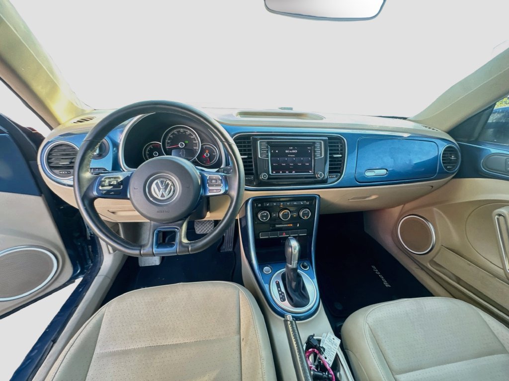 Used 2019 Volkswagen Beetle 2.0T SE FWD image 24