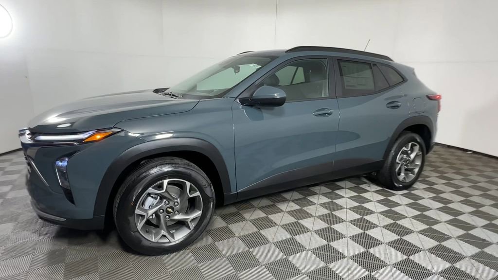 New 2026 Chevrolet Trax LT image 4