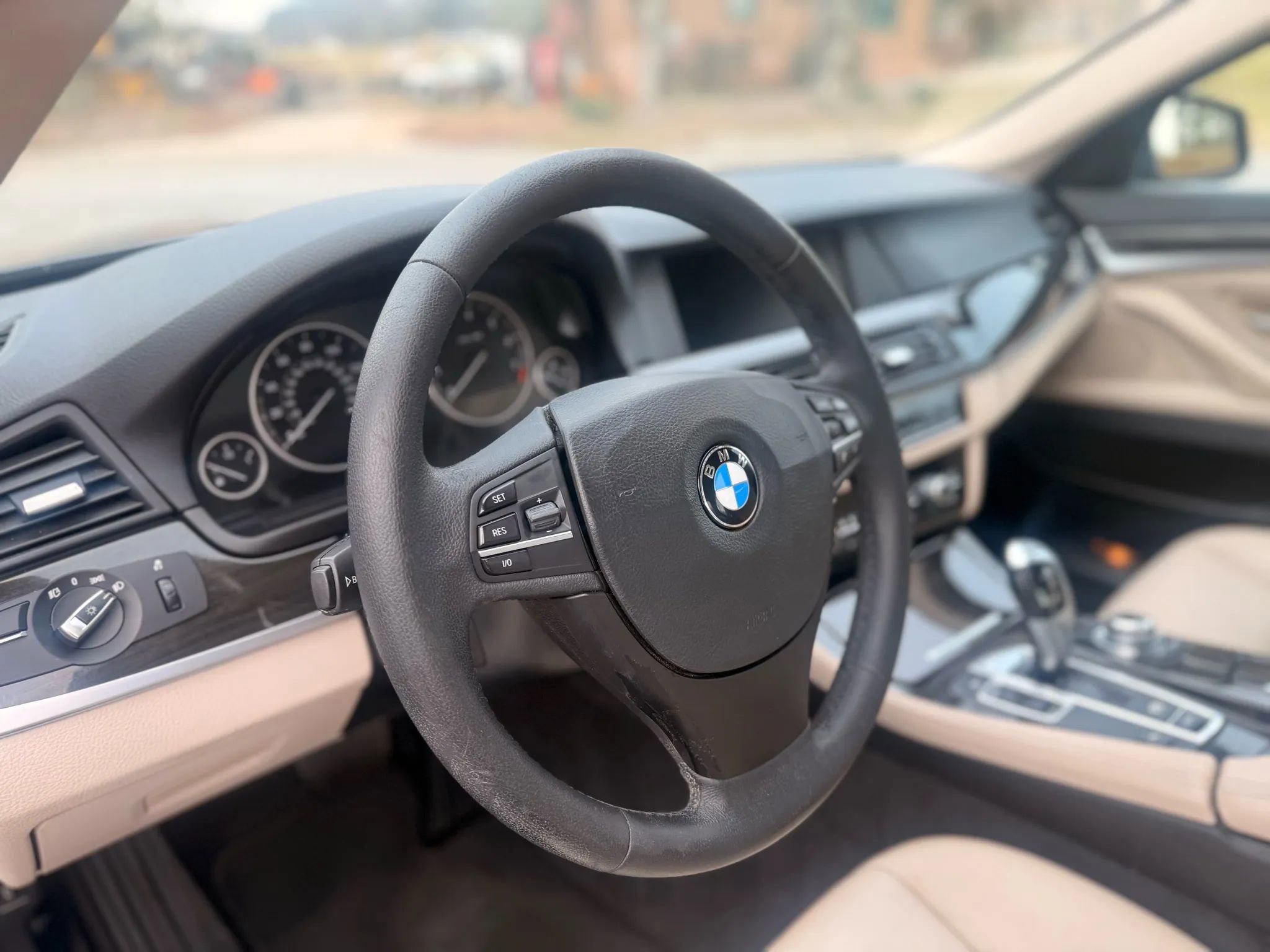 Used 2012 BMW 528i Sedan image 13