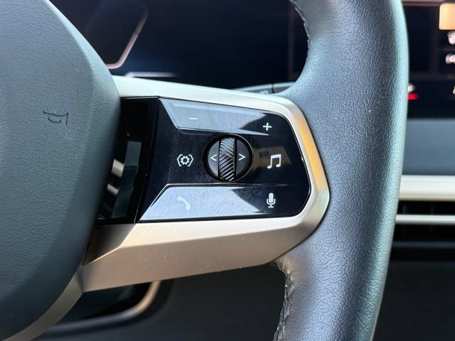 Used 2026 BMW iX xDrive45 w/ Climate Comfort Package image 23