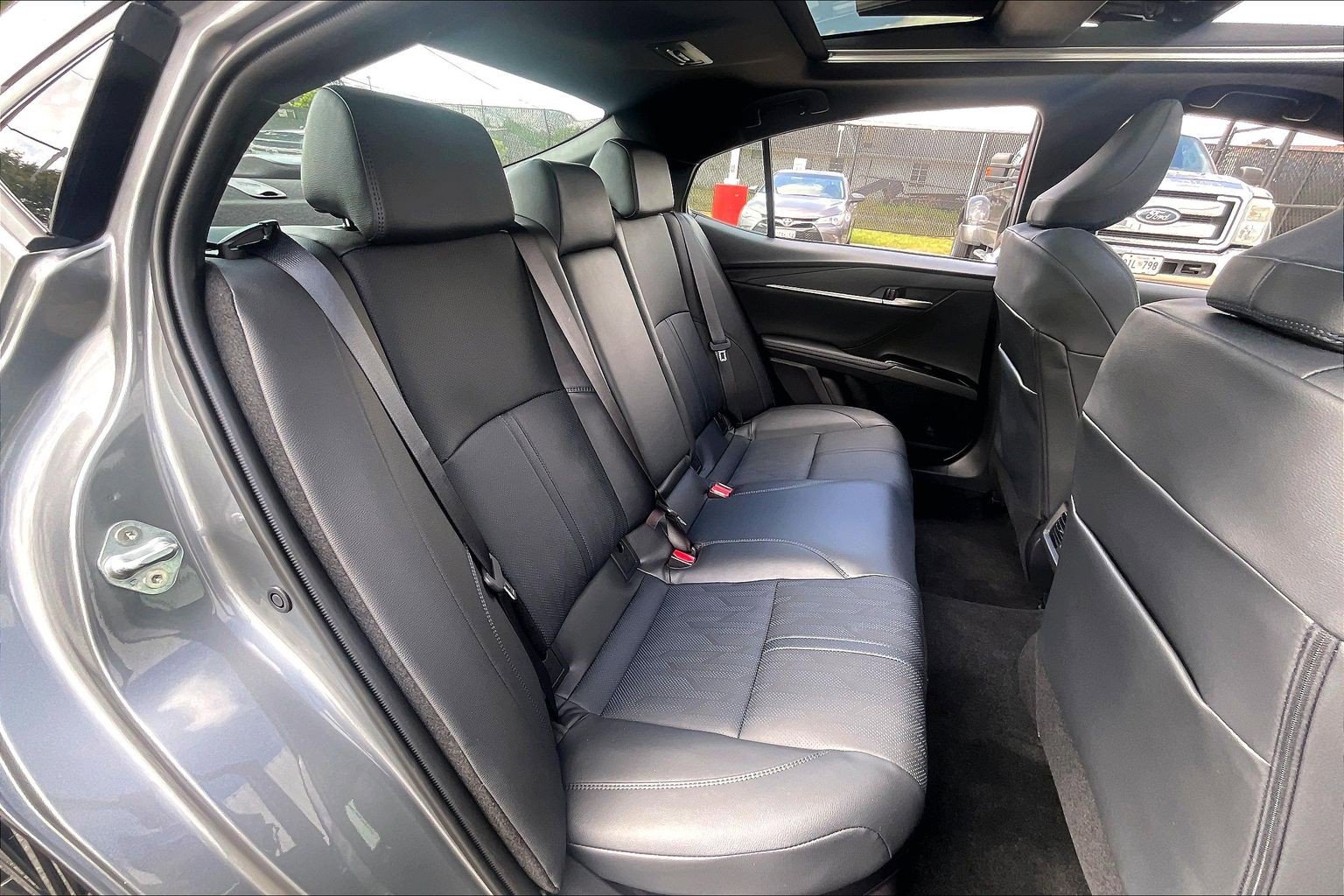 Used 2026 Toyota Camry XSE FWD image 32