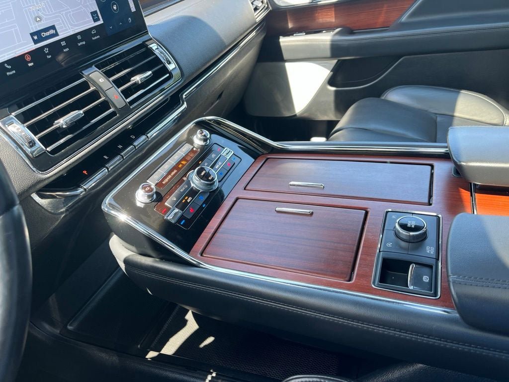 Used 2022 Lincoln Navigator L Reserve AWD/4WD image 34