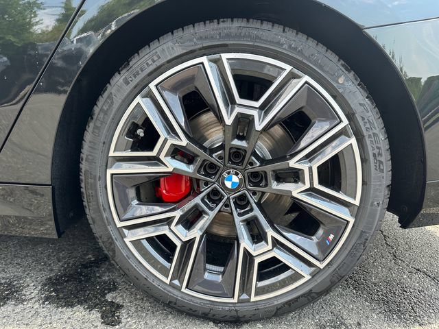 New 2027 BMW 540i xDrive w/ Executive Package AWD/4WD image 18