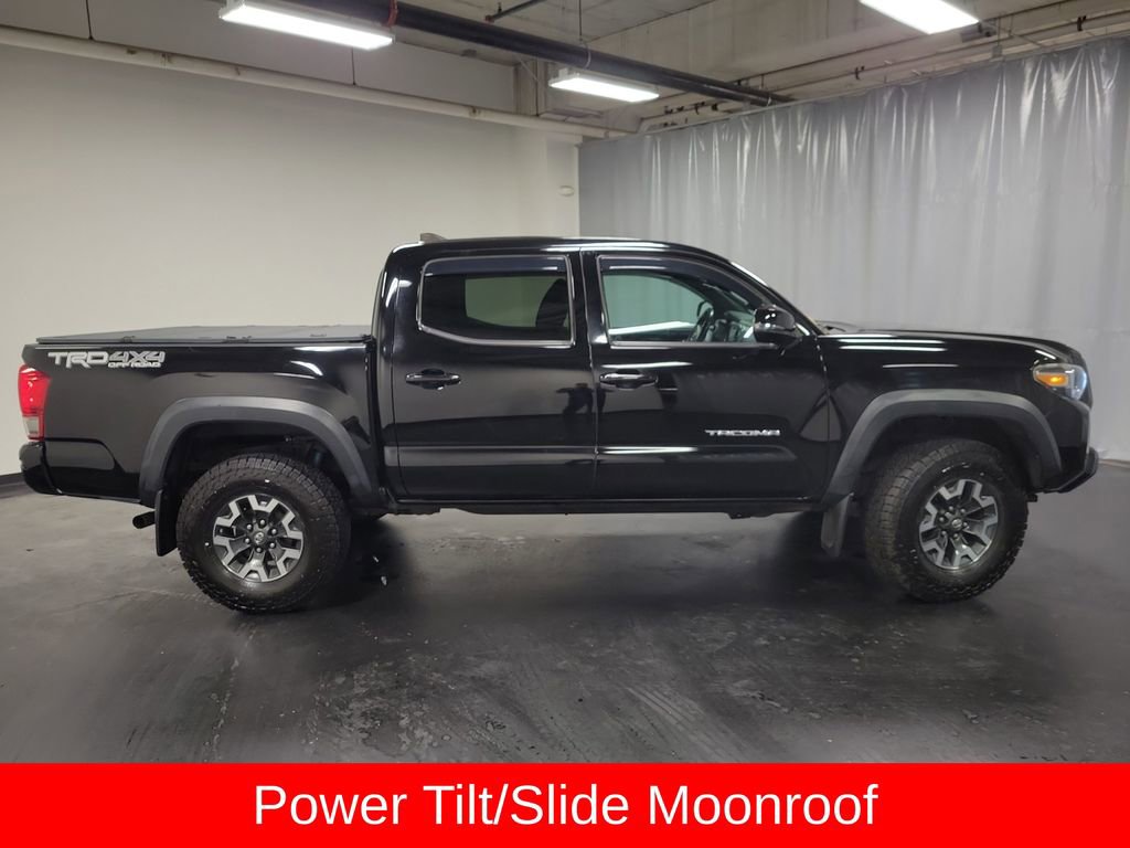 Used 2016 Toyota Tacoma TRD Off-Road w/ Premium & Technology Package image 9