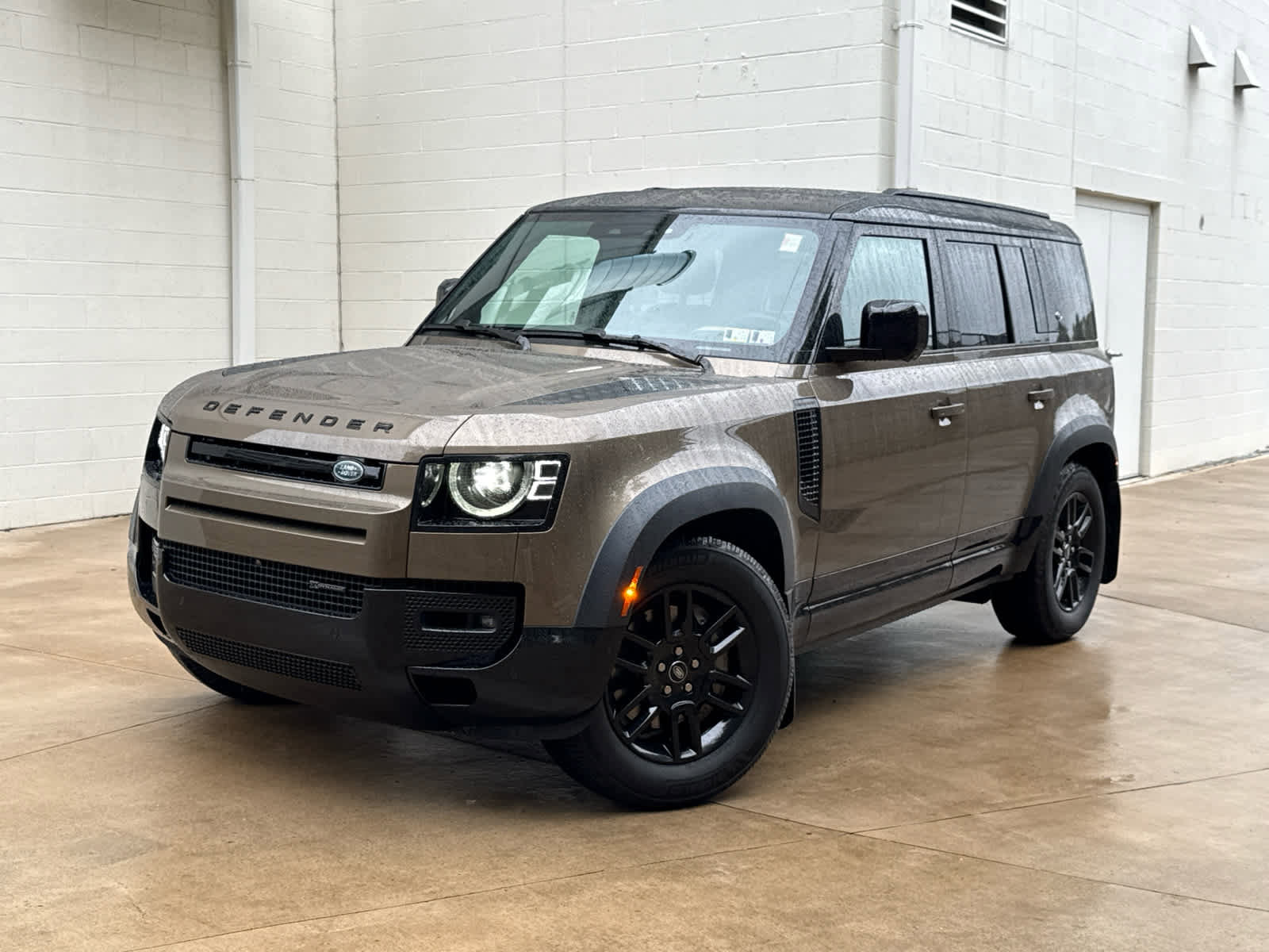 Used 2023 Land Rover Defender 110 X-Dynamic SE