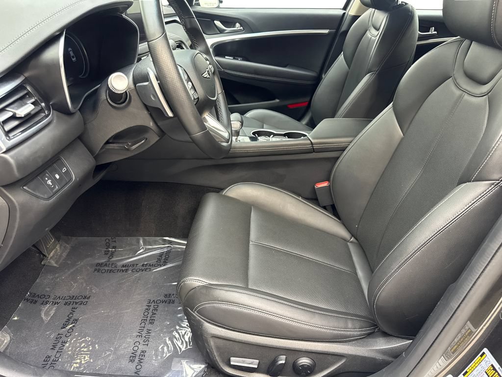 Used 2025 Genesis G70 2.5T RWD image 26