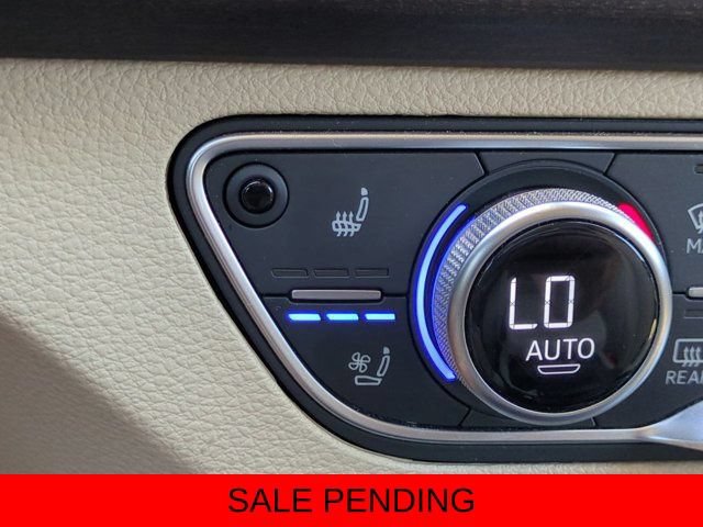 Used 2023 Audi Q5 2.0T Prestige w/ Prestige Package AWD/4WD image 22