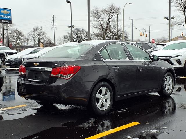 Used 2016 Chevrolet Cruze LT image 2
