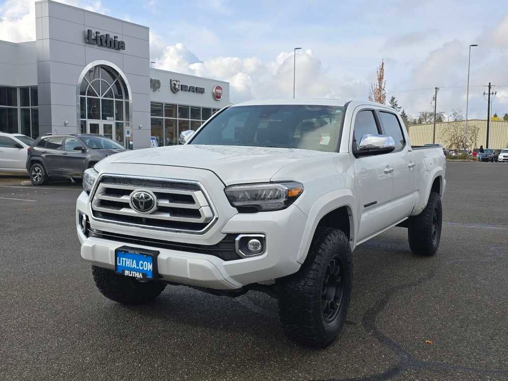 Used 2021 Toyota Tacoma Limited image 1