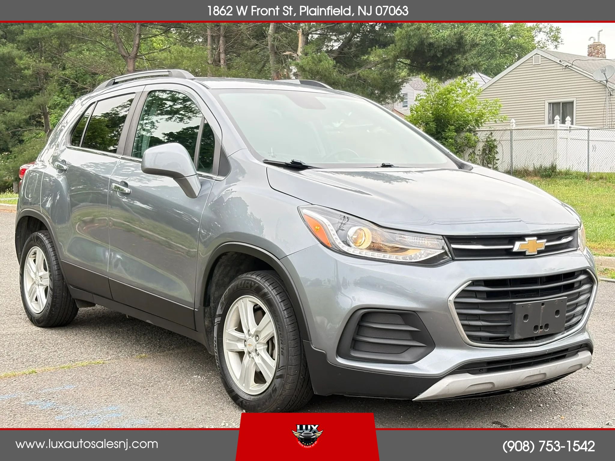 Used 2019 Chevrolet Trax LT w/ LT Convenience Package FWD image 4