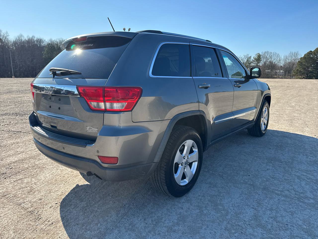 Used 2012 Jeep Grand Cherokee Laredo image 6