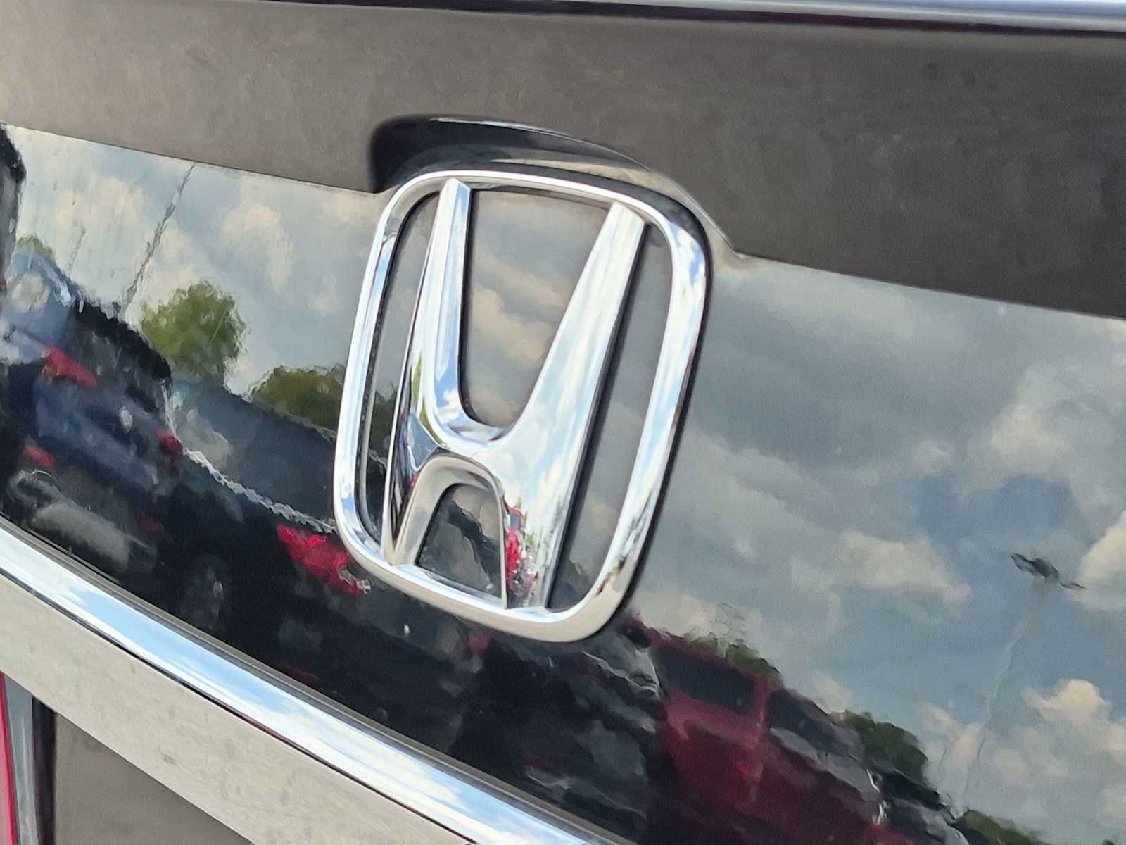 Certified 2017 Honda Accord Sport image 12