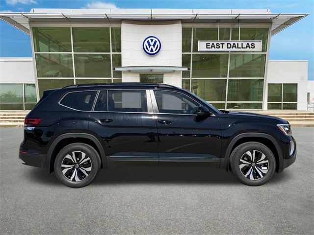 New 2026 Volkswagen Atlas SE image 2