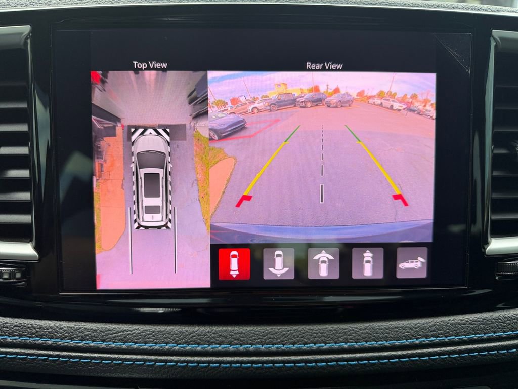 Used 2021 Chrysler Pacifica Touring-L w/ Uconnect Theater Family Group FWD image 48