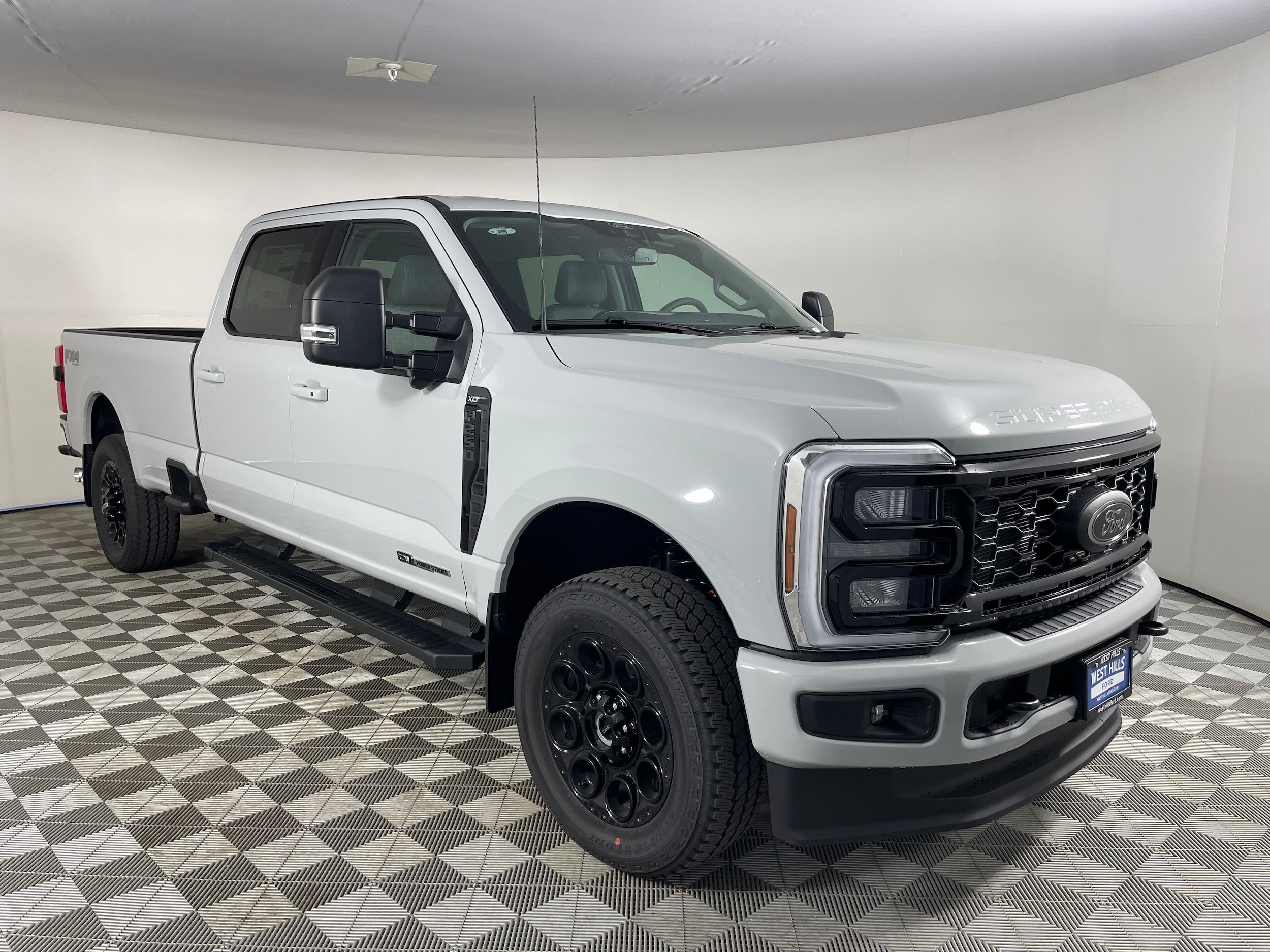 New 2026 Ford F250 XLT w/ XLT Premium Package AWD/4WD image 15