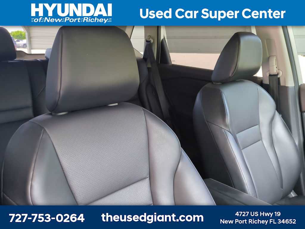 Used 2022 Nissan Rogue SV w/ SV Premium Package FWD image 6