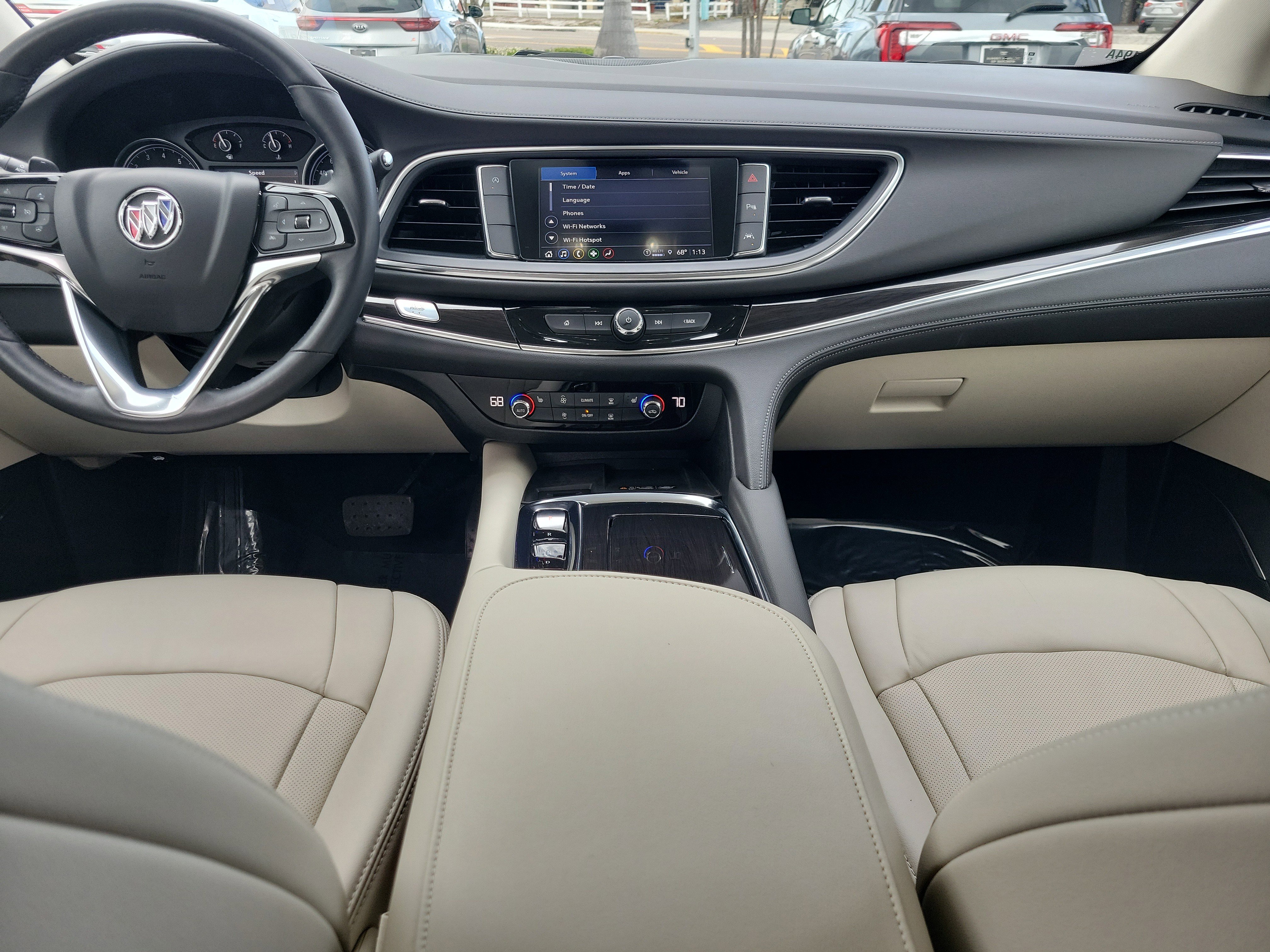 Used 2024 Buick Enclave Essence image 14