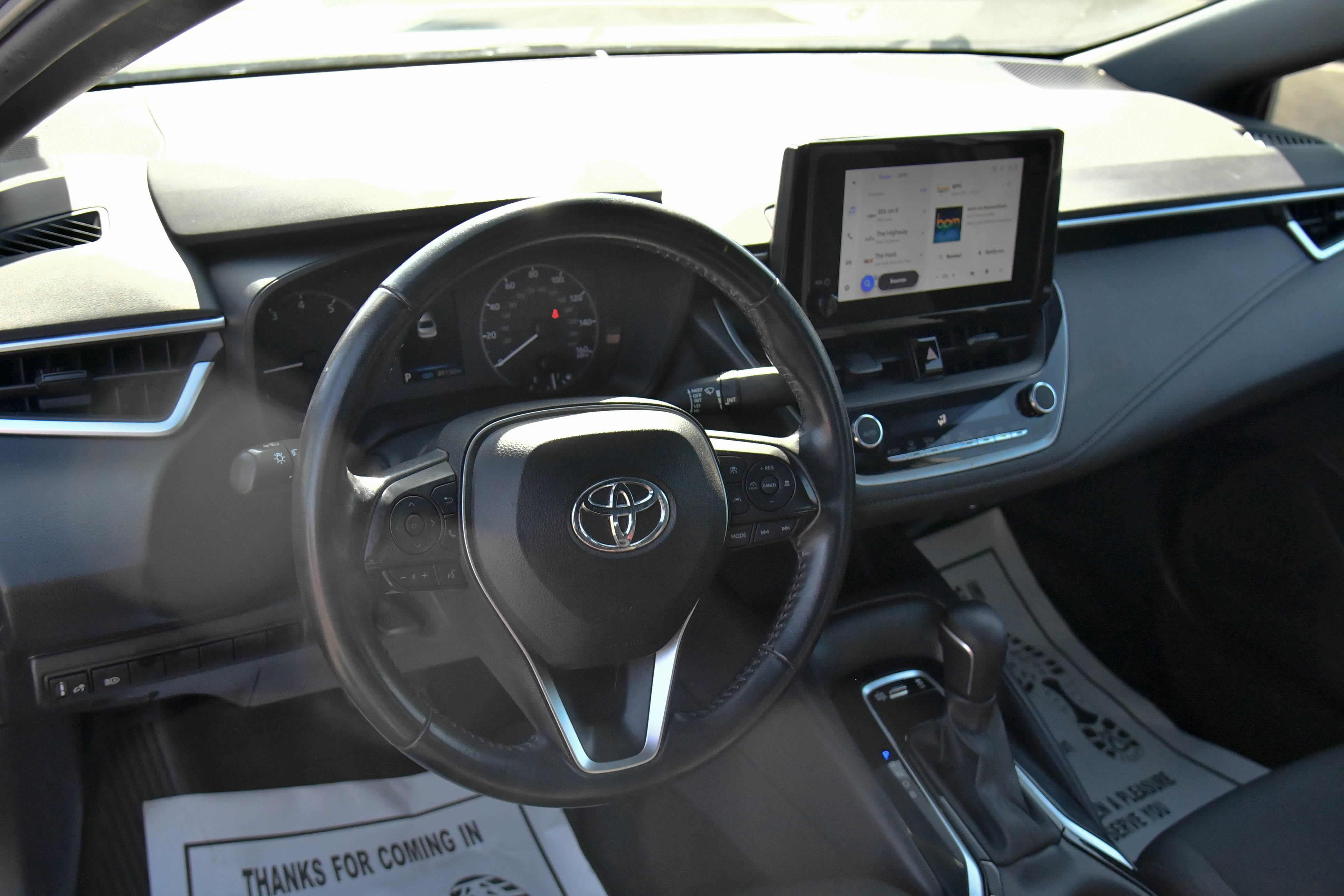 Used 2023 Toyota Corolla SE w/ SE Premium Package FWD image 16