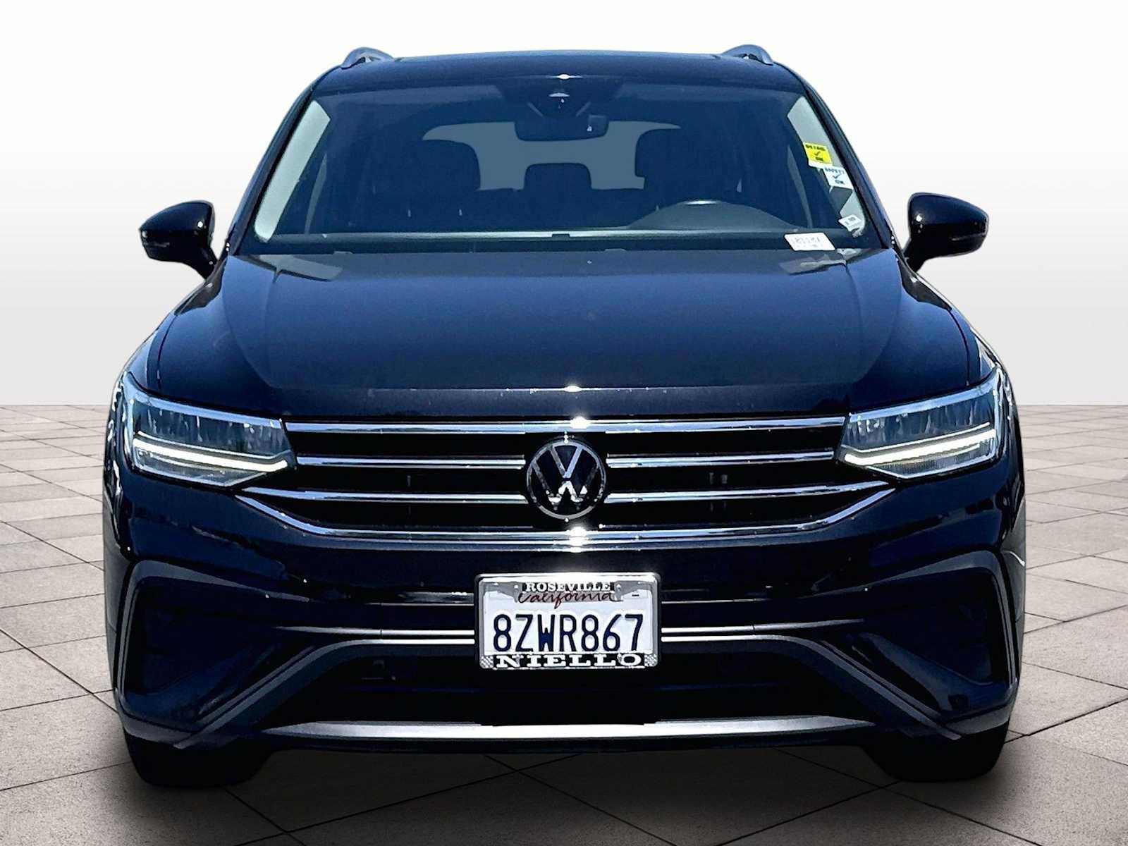 Used 2022 Volkswagen Tiguan SE AWD/4WD image 3