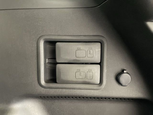 Used 2022 Chevrolet Equinox Premier AWD/4WD image 26
