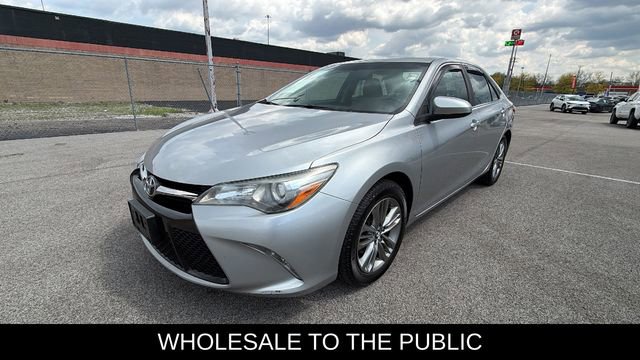 Used 2016 Toyota Camry SE w/ Moonroof Package
