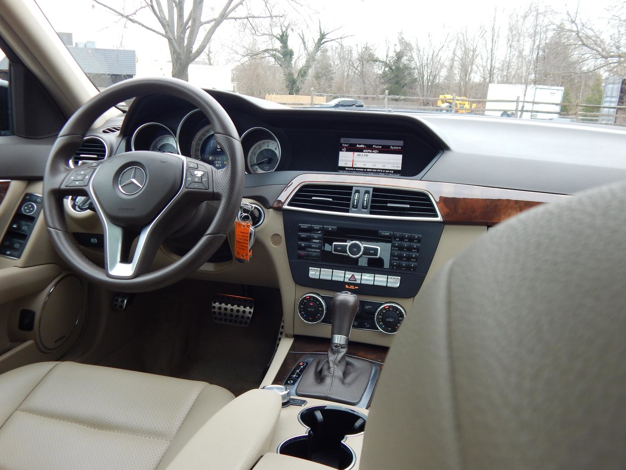 Used 2014 Mercedes-Benz C 300 SEDAN 4-DR image 18