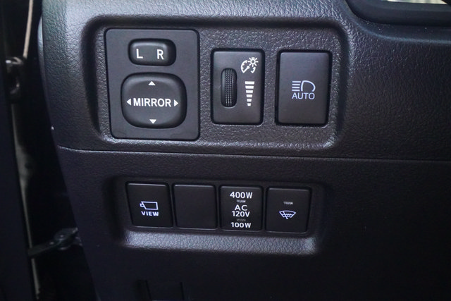 Used 2023 Toyota 4Runner Limited AWD/4WD image 12