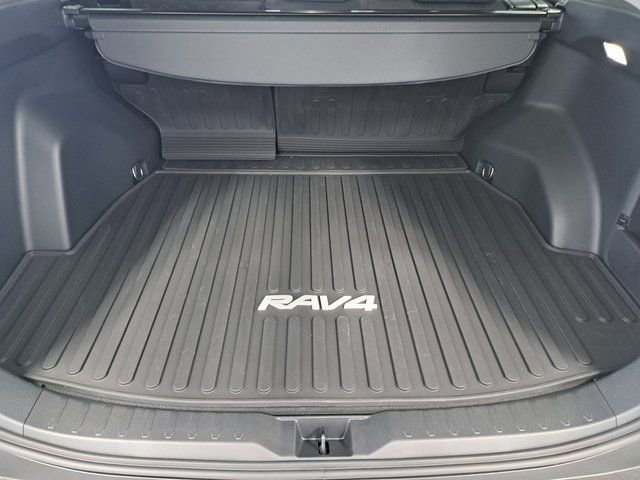 Used 2025 Toyota RAV4 XLE image 25