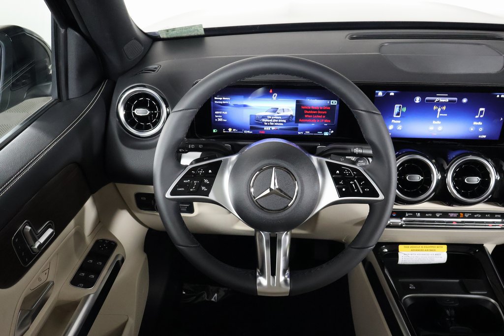 New 2026 Mercedes-Benz GLB 250 image 3