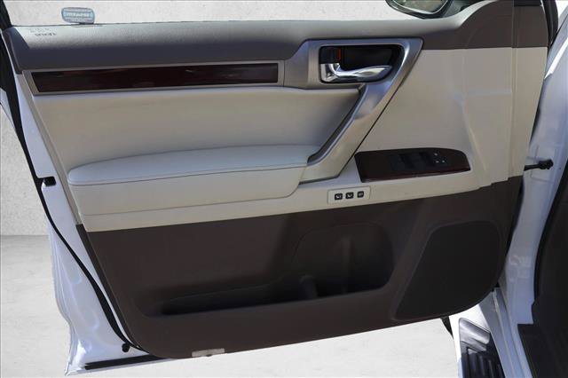 Used 2019 Lexus GX 460 Premium w/ Premium Package AWD/4WD image 12