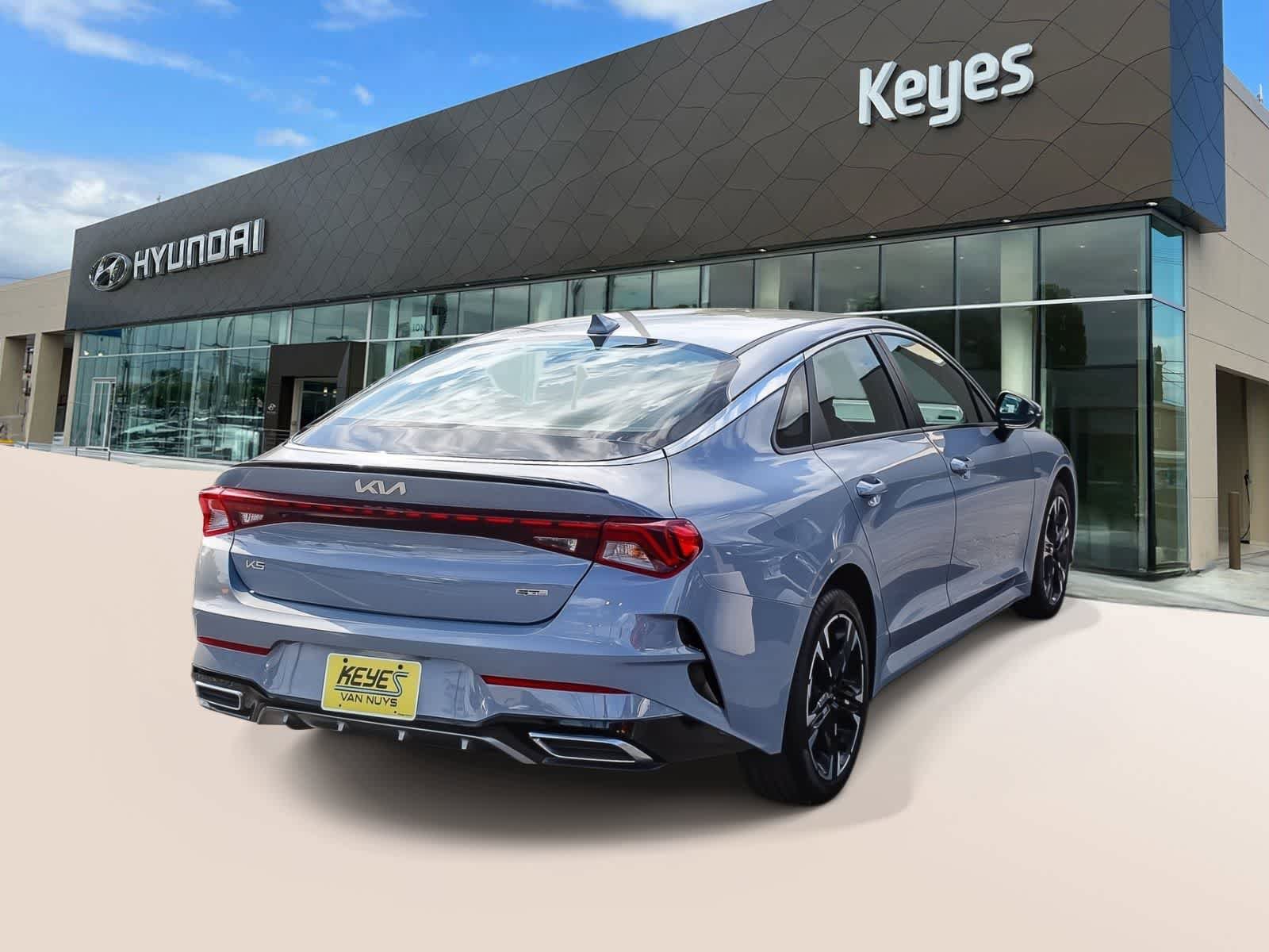 Used 2023 Kia K5 GT-Line w/ GT-Line Premium Package FWD image 4