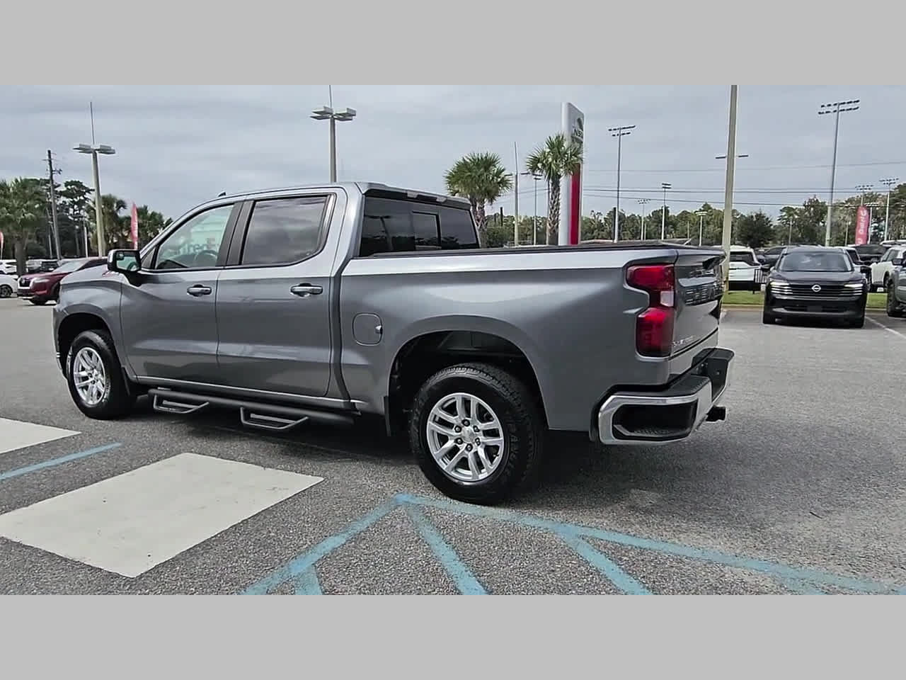 Used 2019 Chevrolet Silverado 1500 LT w/ All-Star Edition AWD/4WD image 30