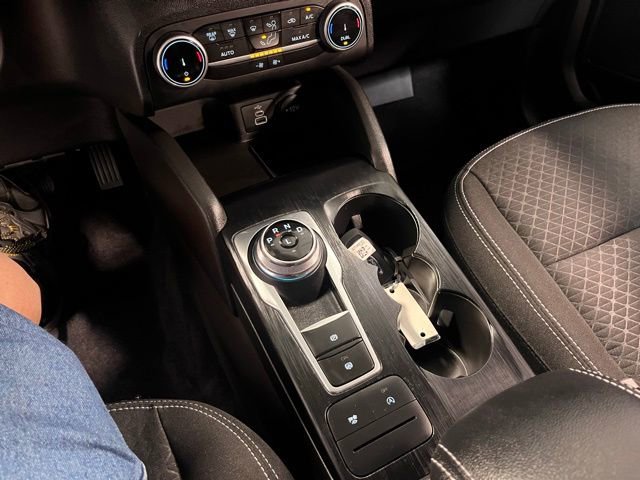 Used 2025 Ford Escape Active image 28