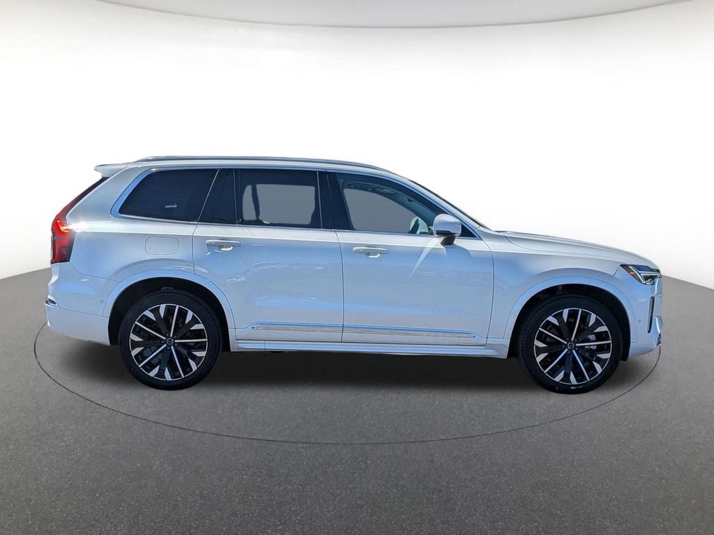 Used 2025 Volvo XC90 B6 Plus AWD/4WD image 4