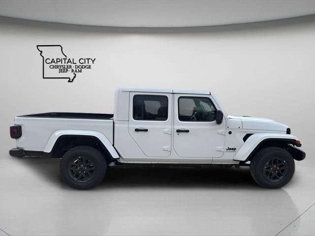 New 2026 Jeep Gladiator Sport AWD/4WD image 10