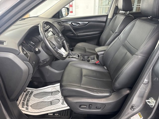 Used 2018 Nissan Rogue SL image 14