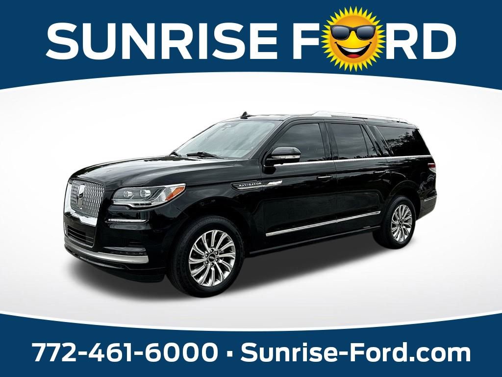 Used 2024 Lincoln Navigator L Premiere image 1