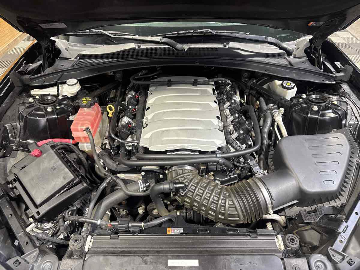 Used 2017 Chevrolet Camaro SS RWD image 23