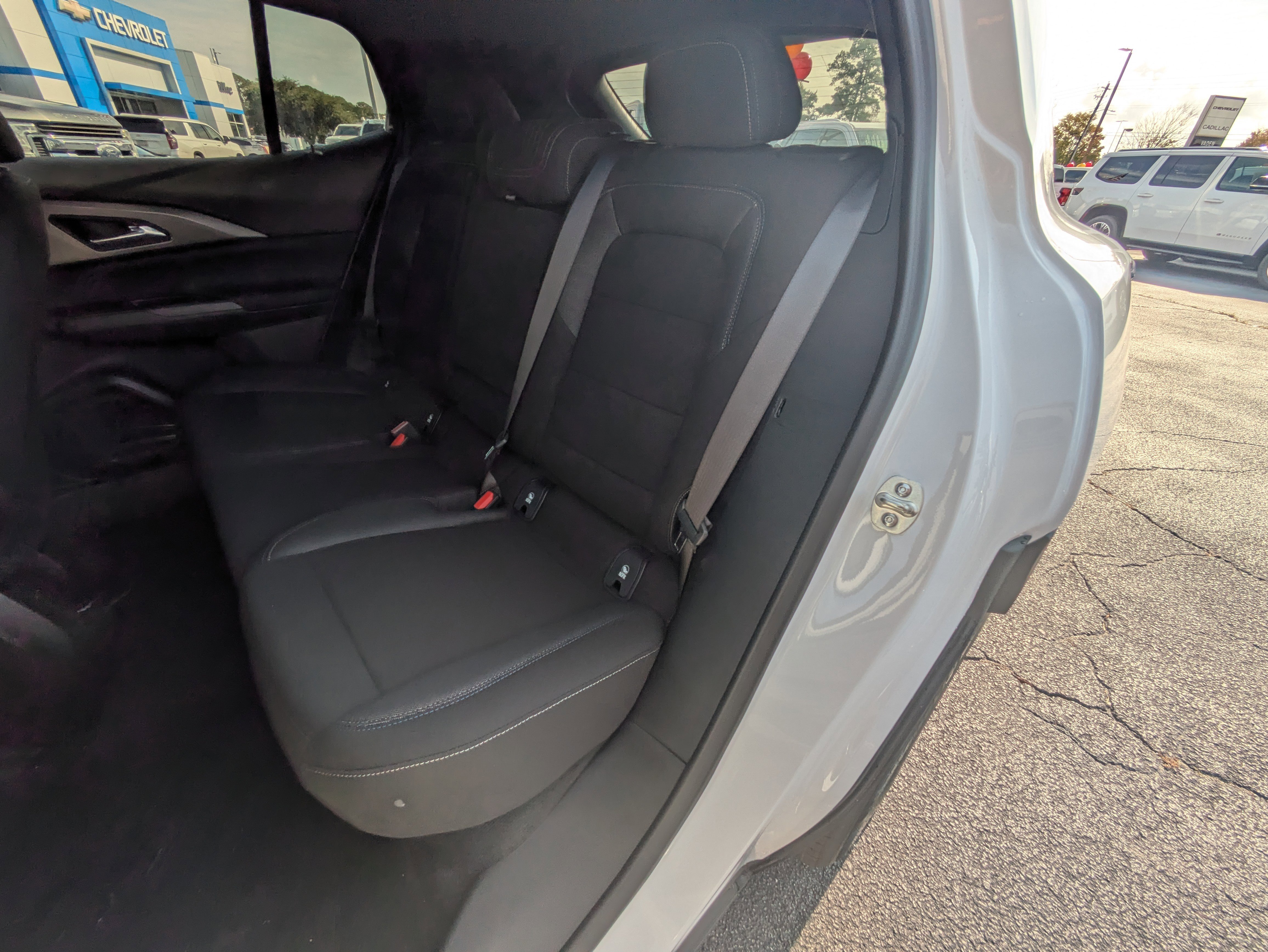 New 2026 Chevrolet Equinox EV LT image 7