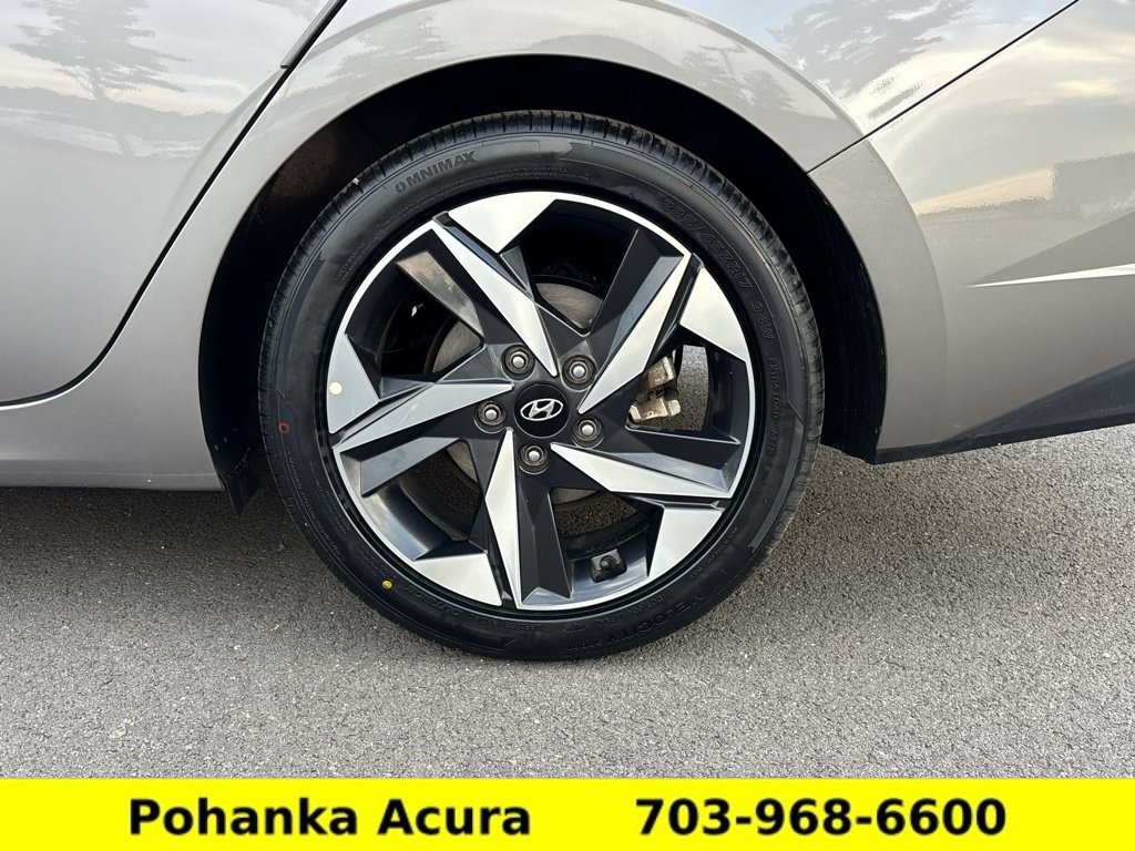 Used 2023 Hyundai Elantra Limited FWD image 30