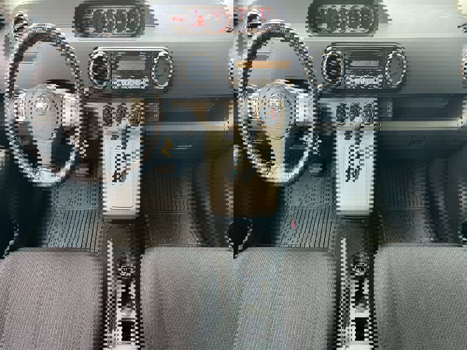 Used 2008 Scion xB image 4