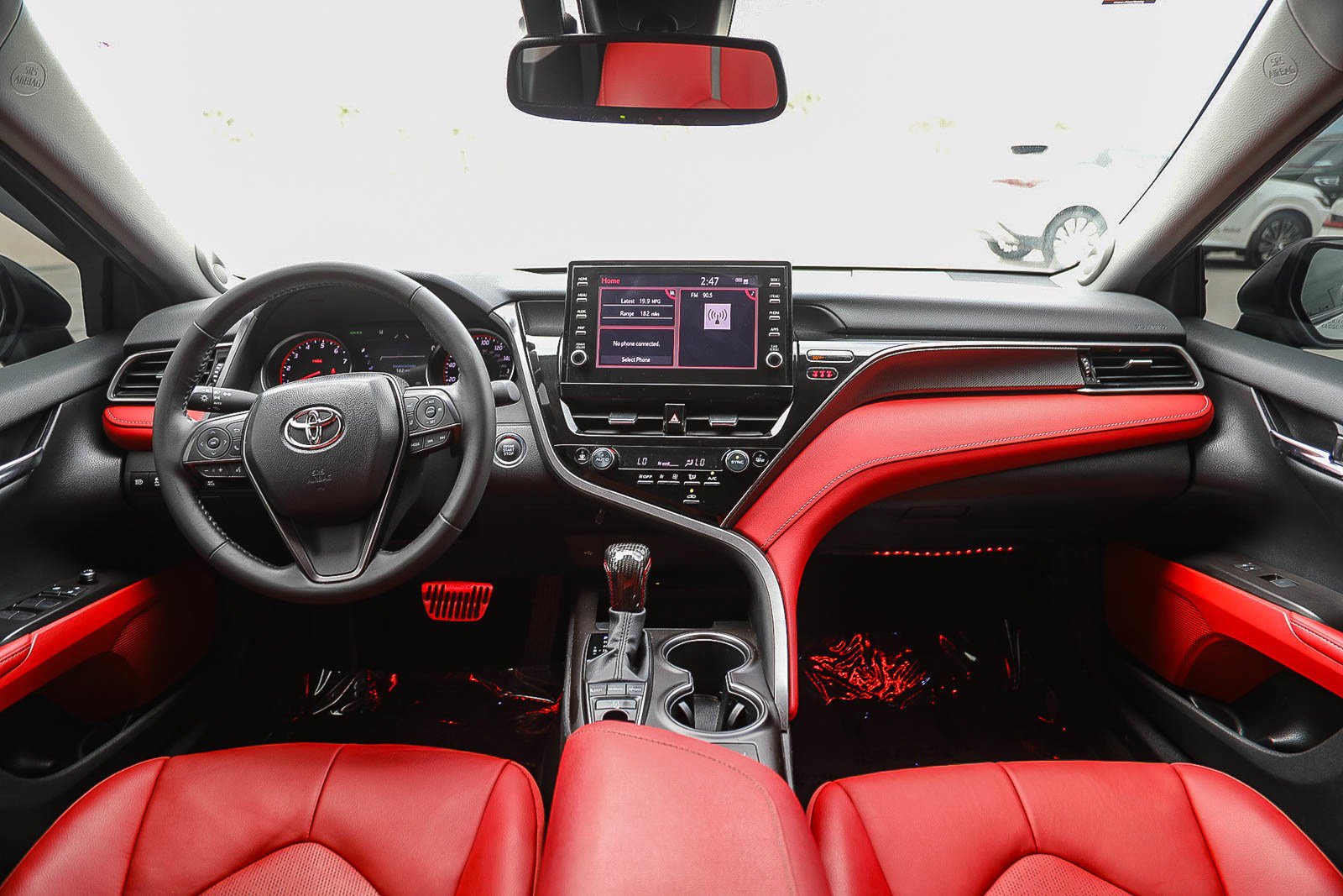 Used 2024 Toyota Camry XSE FWD image 12
