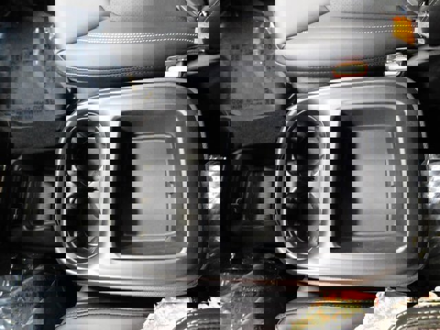 New 2026 Chrysler Pacifica Select image 25