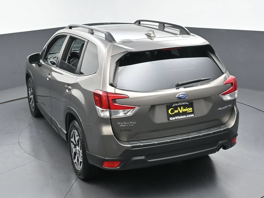 Used 2021 Subaru Forester Premium AWD/4WD image 38