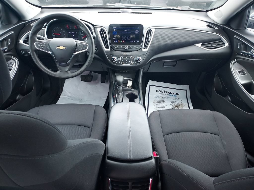 Used 2023 Chevrolet Malibu LT FWD image 10