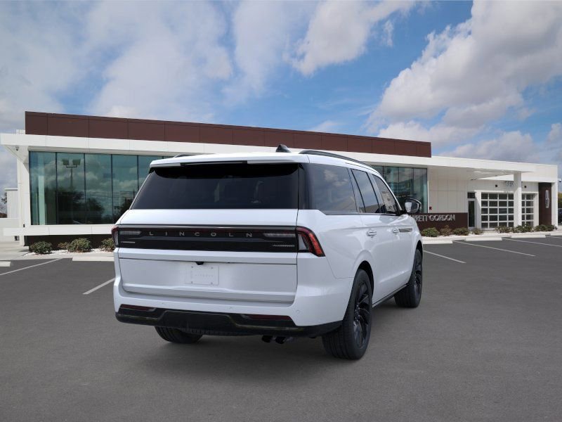 New 2025 Lincoln Navigator Reserve w/ Jet Appearance Package image 8
