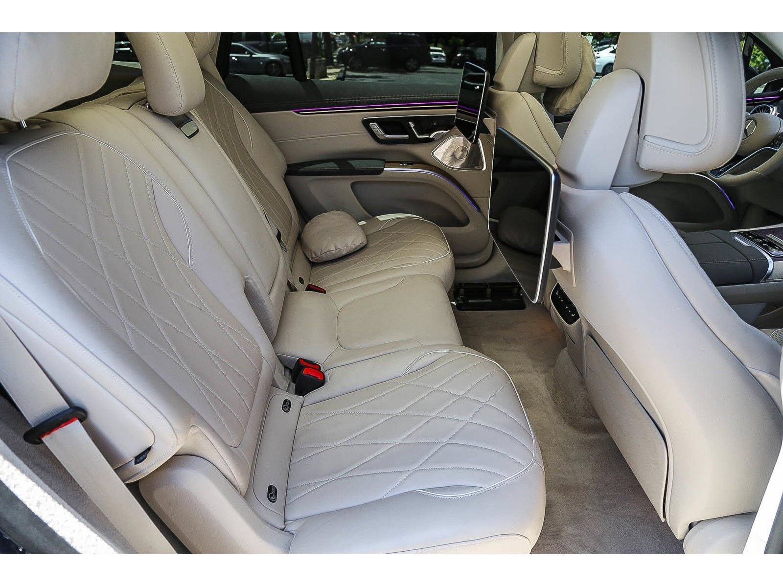 Certified 2023 Mercedes-Benz EQS 580 4MATIC SUV image 16