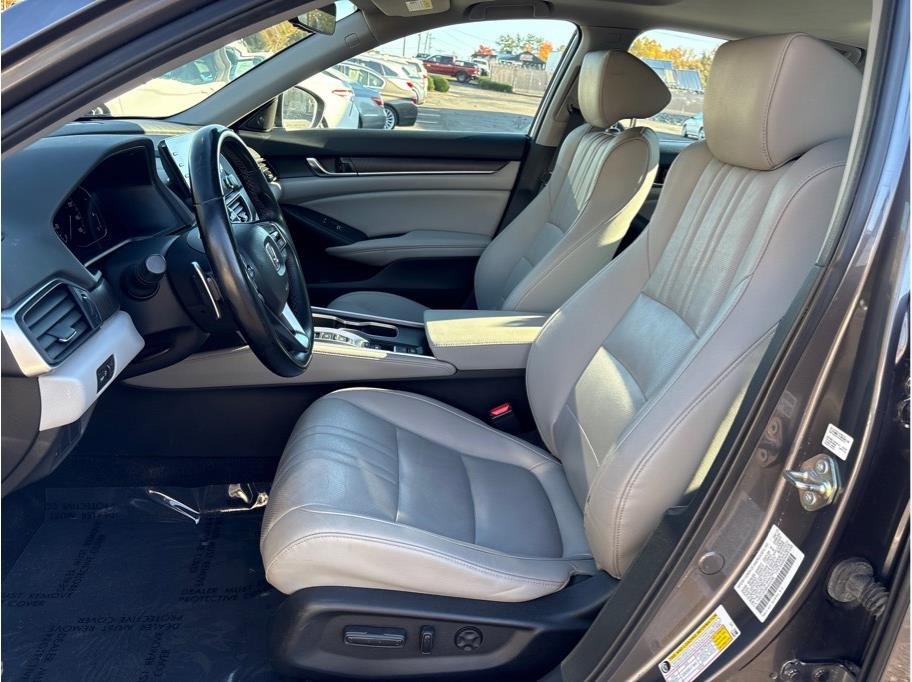 Used 2019 Honda Accord EX-L image 11