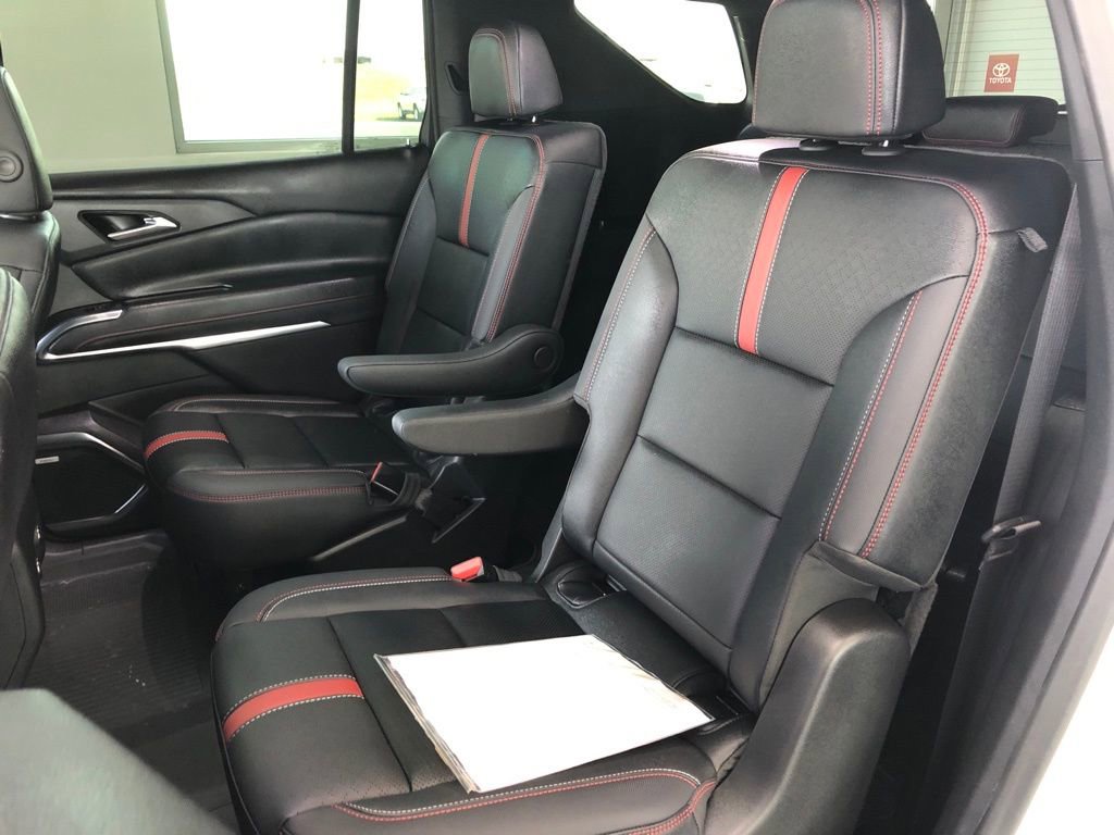 Used 2024 Chevrolet Traverse RS image 12