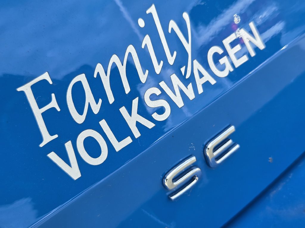 Certified 2025 Volkswagen Taos SE AWD/4WD image 9